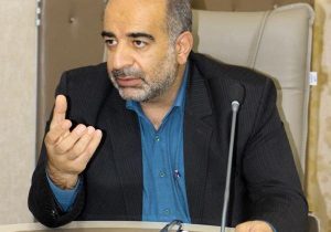 غبارروبی مزار شهدای خرم آباد همزمان با روز خبرنگار