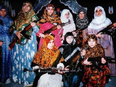 بررسی نقش زنان لرستانی در دفاع مقدس