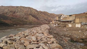 مطالبه شهروندان معمولان ساخت دیوار ساحلی است نه دایک حفاظتی!