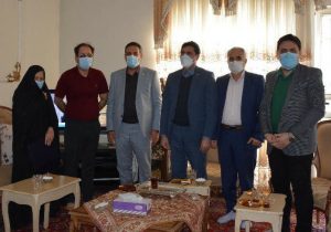 تجلیل از خانواده معظم شهدای مخابرات منطقه لرستان