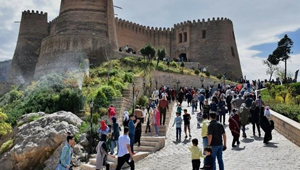 قلعه فلک الافلاک در ردیف پربازدیدترین مراکز گردشگری لرستان