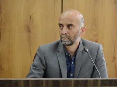 آب‌رسانی به مزارع زیرکشت پایین دست سد ایوشان با استفاده از تانکرهای سیار