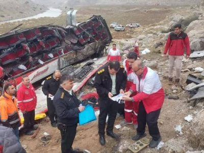علت سقوط اتوبوس به دره در جاده اندیمشک – پلدختر اعلام شد