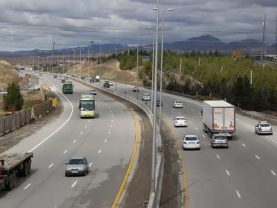 افزایش ۱۷ درصدی تردد خودروها در جاده‌های لرستان