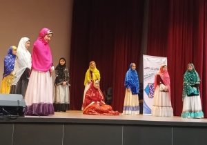 کاروان شادی فجر انقلاب به ازنا رسید