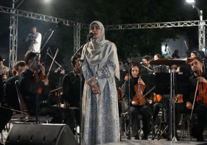 موسیقی با زندگی مردم لرستان عجین است