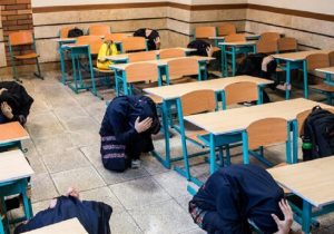 مانور ایمنی و زلزله در مدارس پلدختر برگزار شد