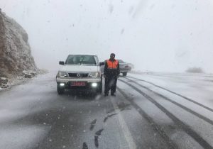 راه دسترسی ۷۰ روستای دلفان به علت بارش برف مسدود شد