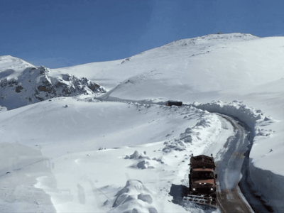بازگشایی راه ۳۸۰ روستای برف‌زده الیگودرز