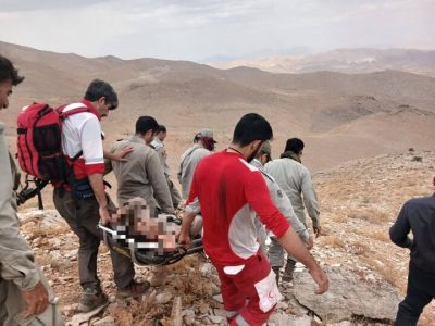 نجات فرد گرفتار در ارتفاعات سفیدکوه ازنا